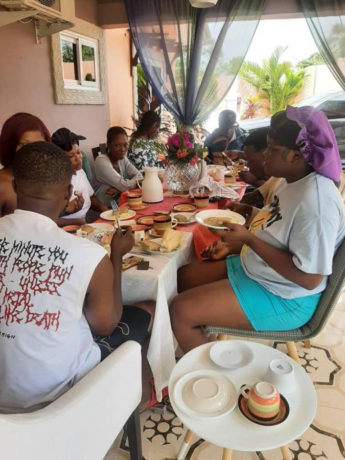 Nana Adu Guest House Koforidua Екстериор снимка