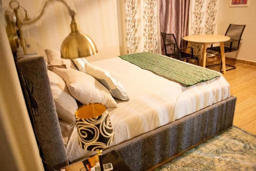 Nana Adu Guest House Koforidua Екстериор снимка