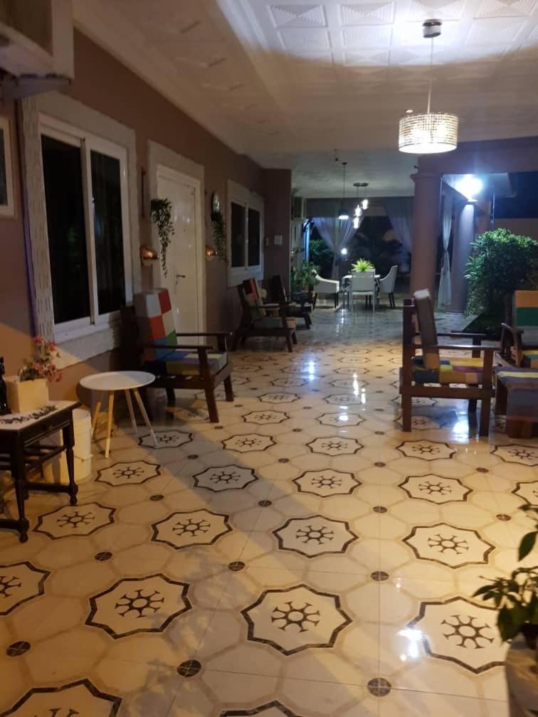 Nana Adu Guest House Koforidua Екстериор снимка